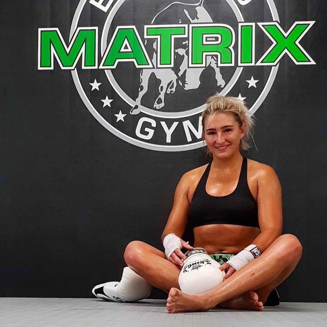 Muay Thai training Matrix Gym womens